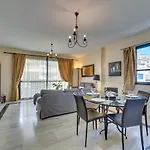 Beachside Puerto Banus Luxury Aprt2